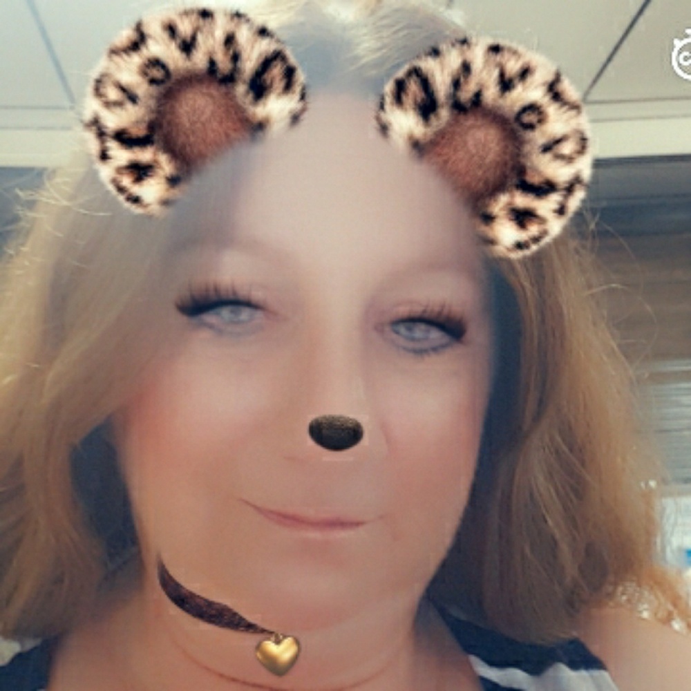 Meet your Posher, Teresa
